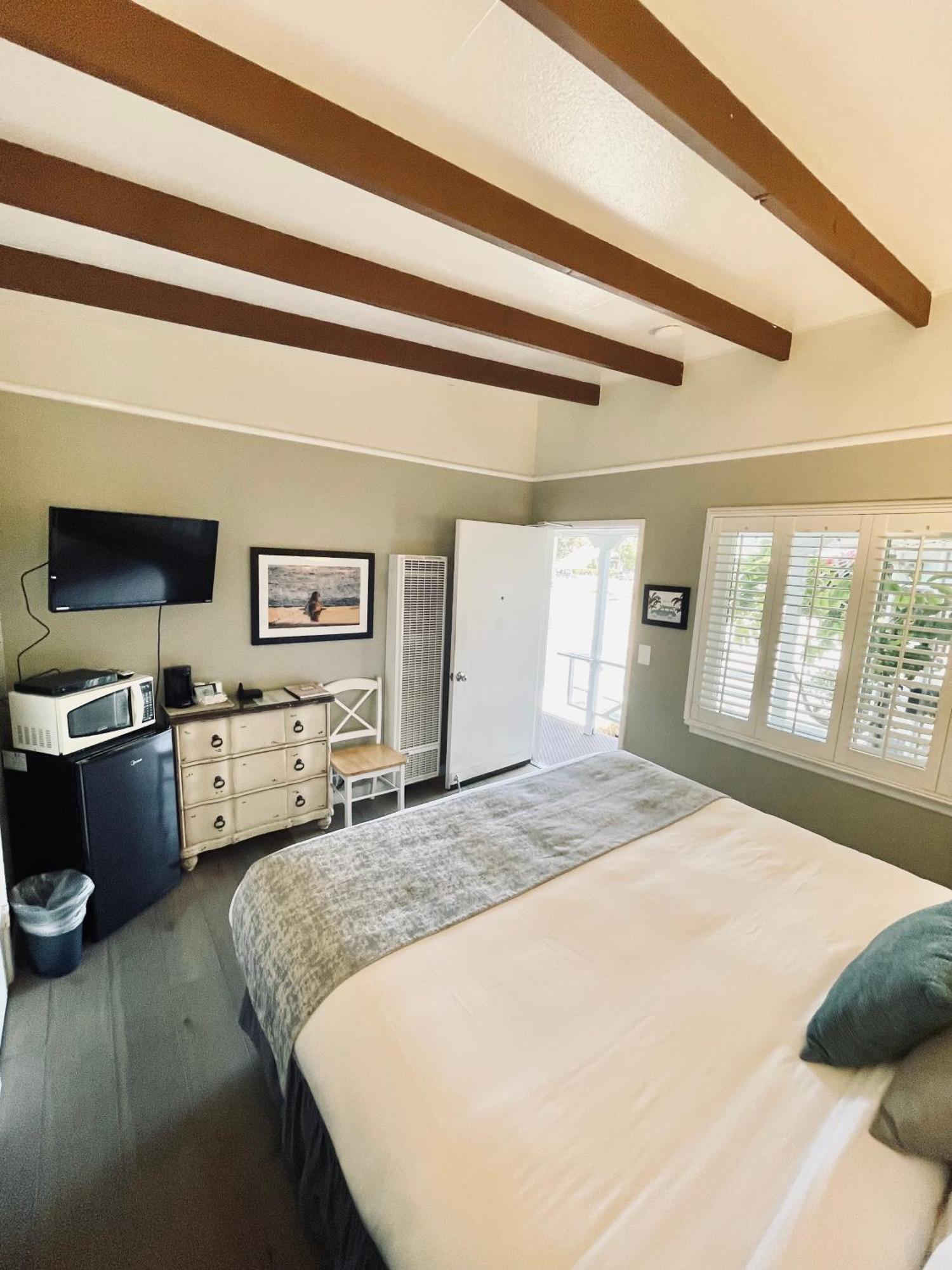 Motel Pleasant 3*