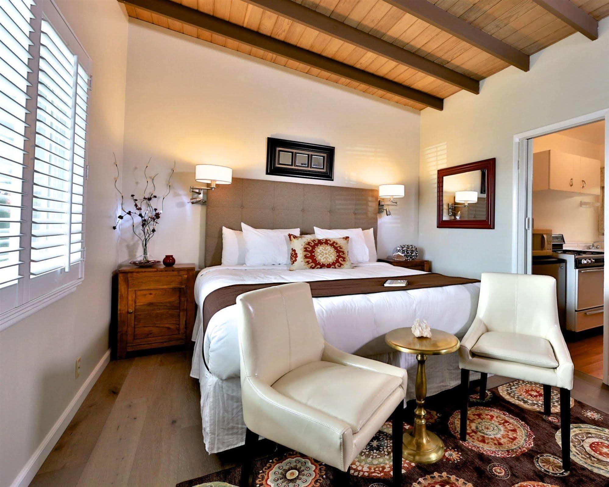 Motel Pleasant 3*